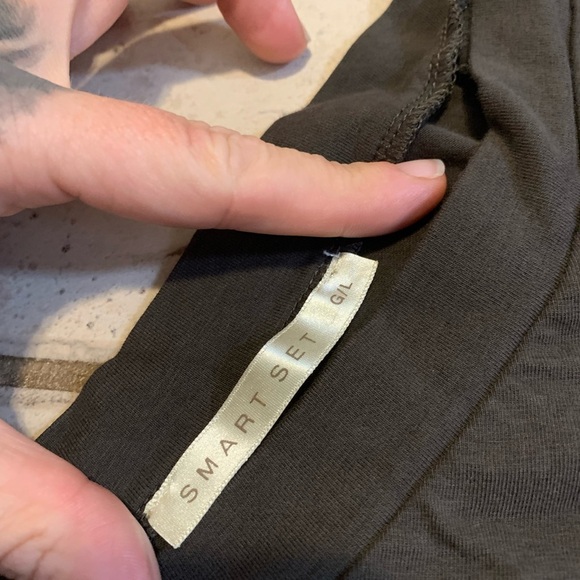 Smart Set V-Neck T-Shirt Dress - Dark Brown Large - Picture 2 of 6